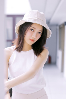 便利店少女在线观看